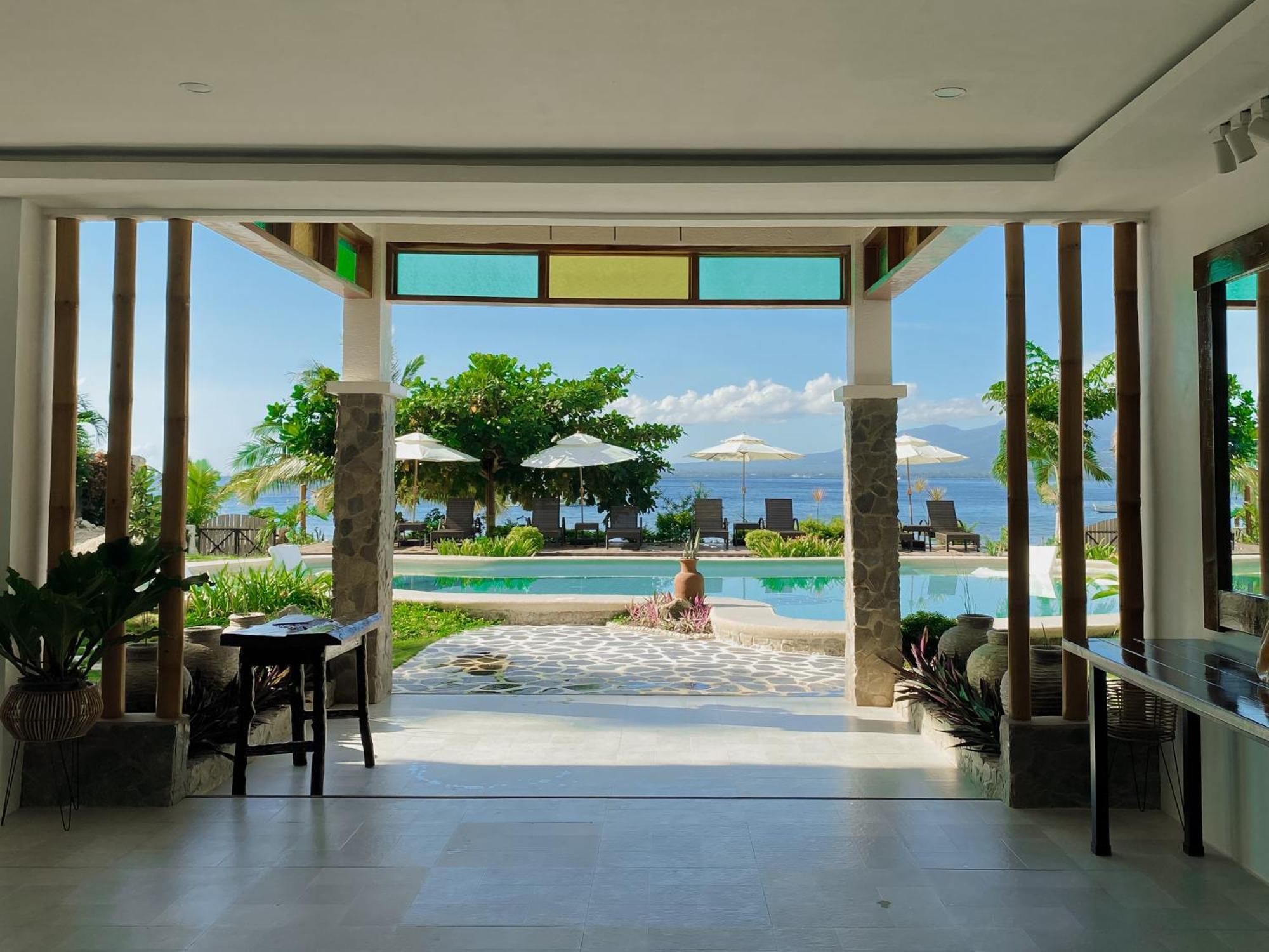Avila'S Horizon Dive Resort Santander Luaran gambar